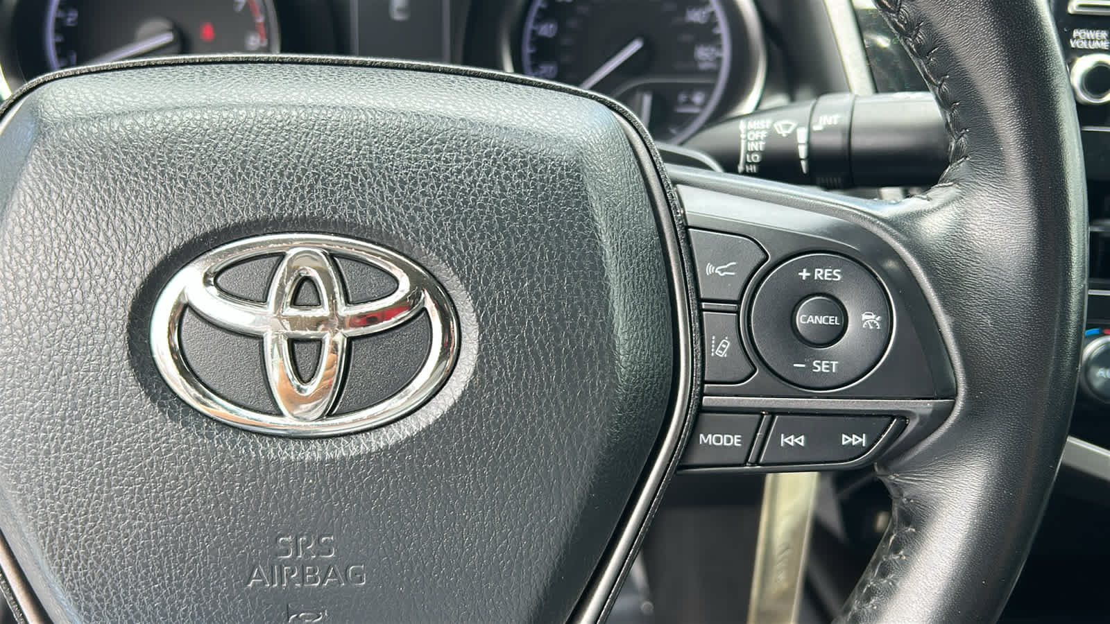 Used 2022 Toyota Camry SE FWD image 20