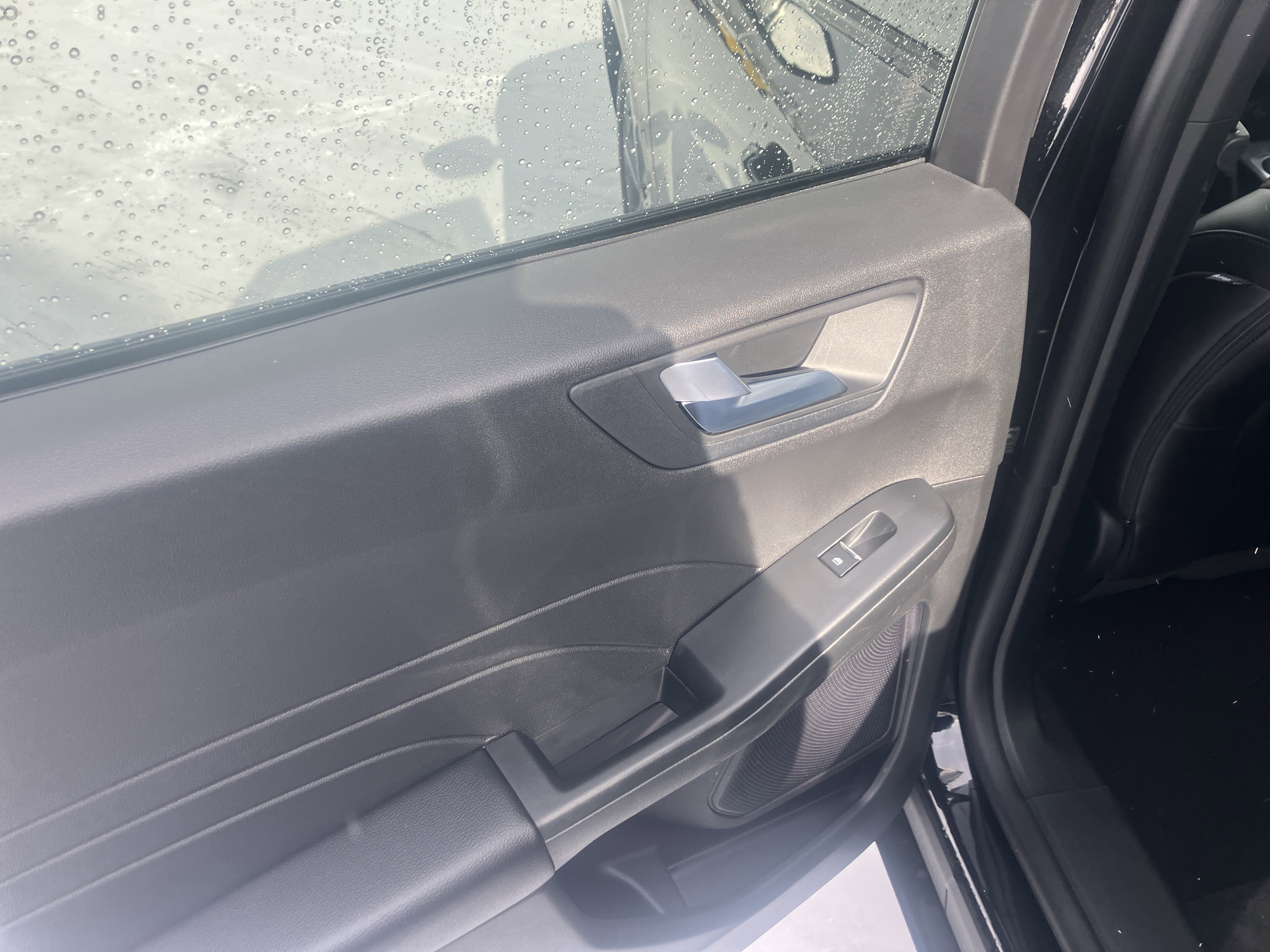 Used 2024 Ford Escape ST-Line w/ Tech Pack #1 image 15