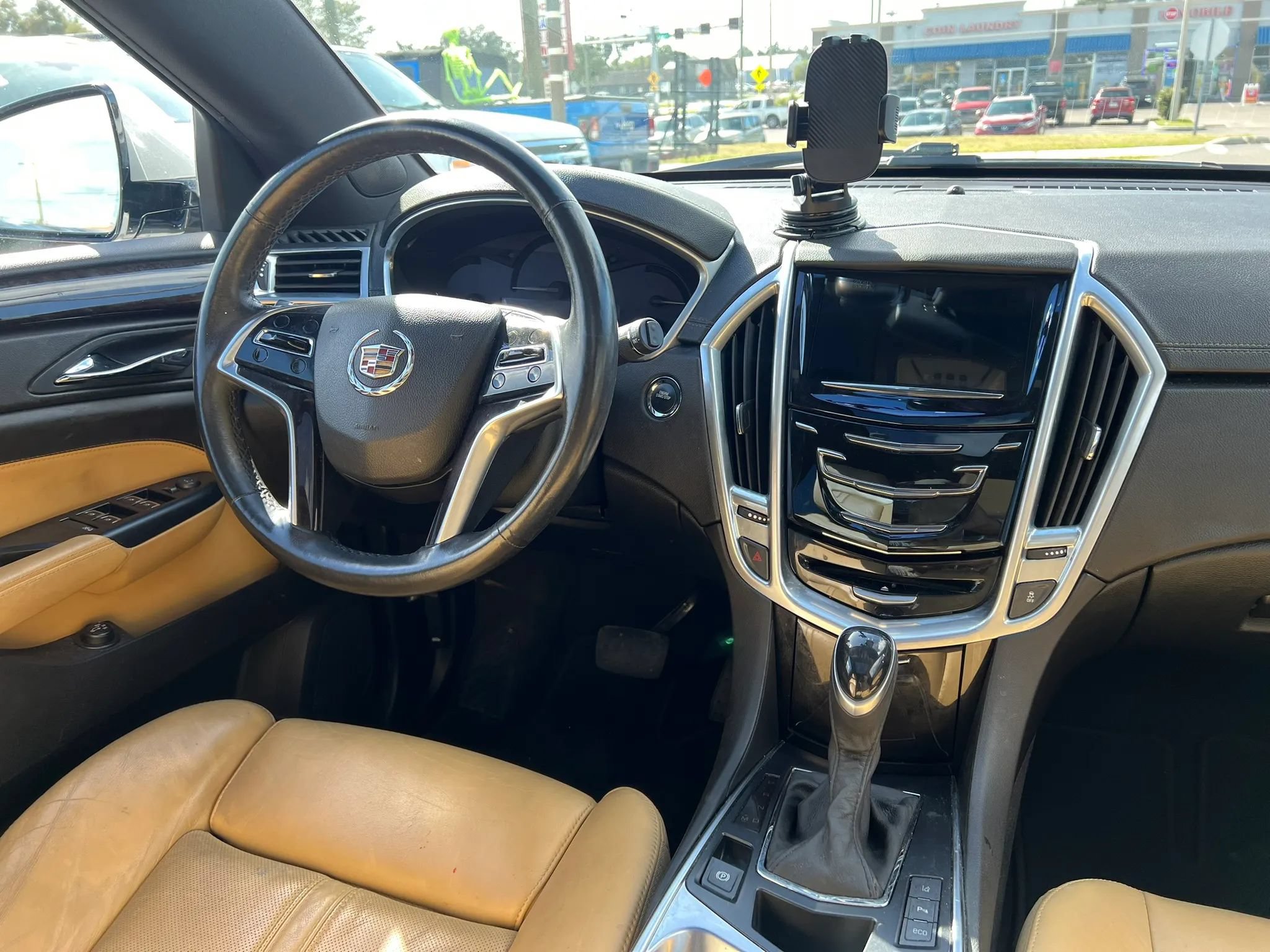 Used 2014 Cadillac SRX Luxury w/ Driver Awareness Package AWD/4WD image 14