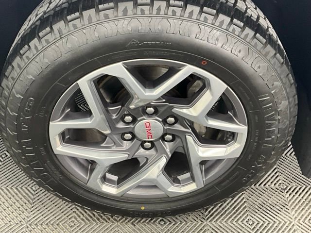 Used 2022 GMC Sierra 1500 SLT w/ SLT Convenience Package AWD/4WD image 27