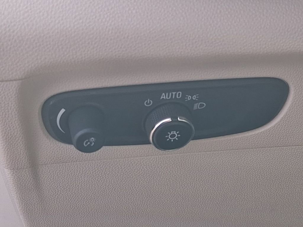 Certified 2023 Buick Envision Preferred image 35