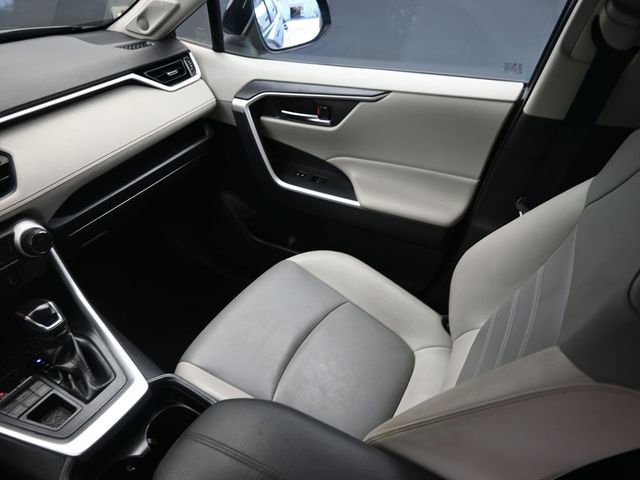 Used 2019 Toyota RAV4 XLE Premium w/ Cold Weather Package image 11