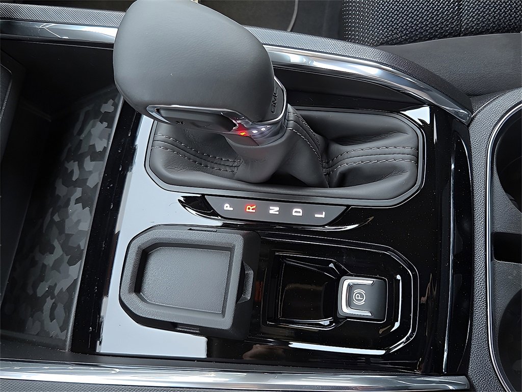 New 2026 GMC Canyon Elevation w/ Convenience Package image 15