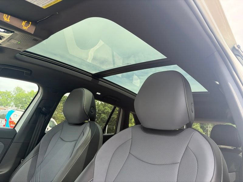 New 2026 Volkswagen Tiguan SE R-Line AWD/4WD image 14