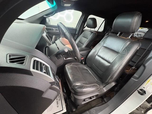 Used 2014 Ford Explorer Sport image 11