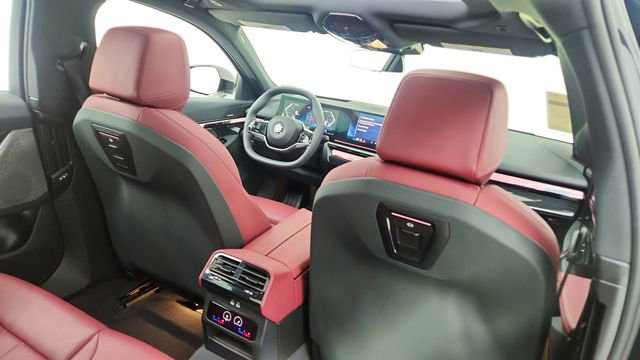 Used 2026 BMW 540i xDrive image 28