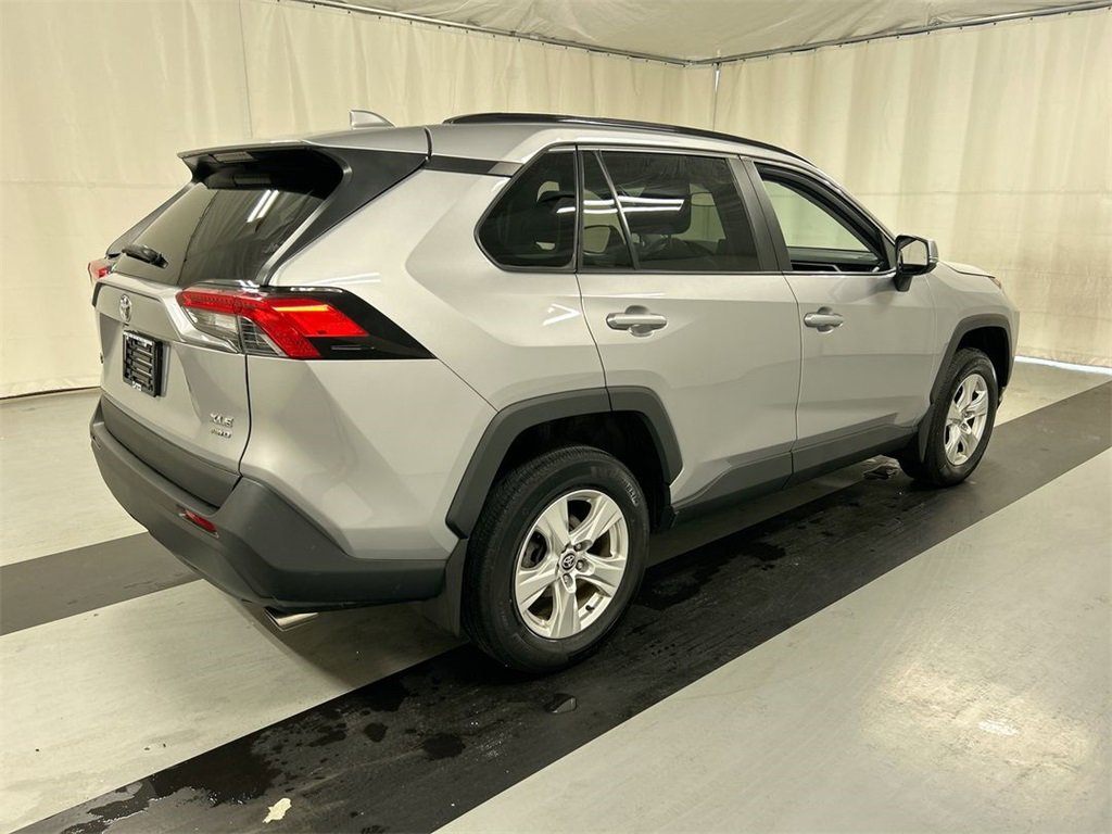 Used 2021 Toyota RAV4 XLE image 2