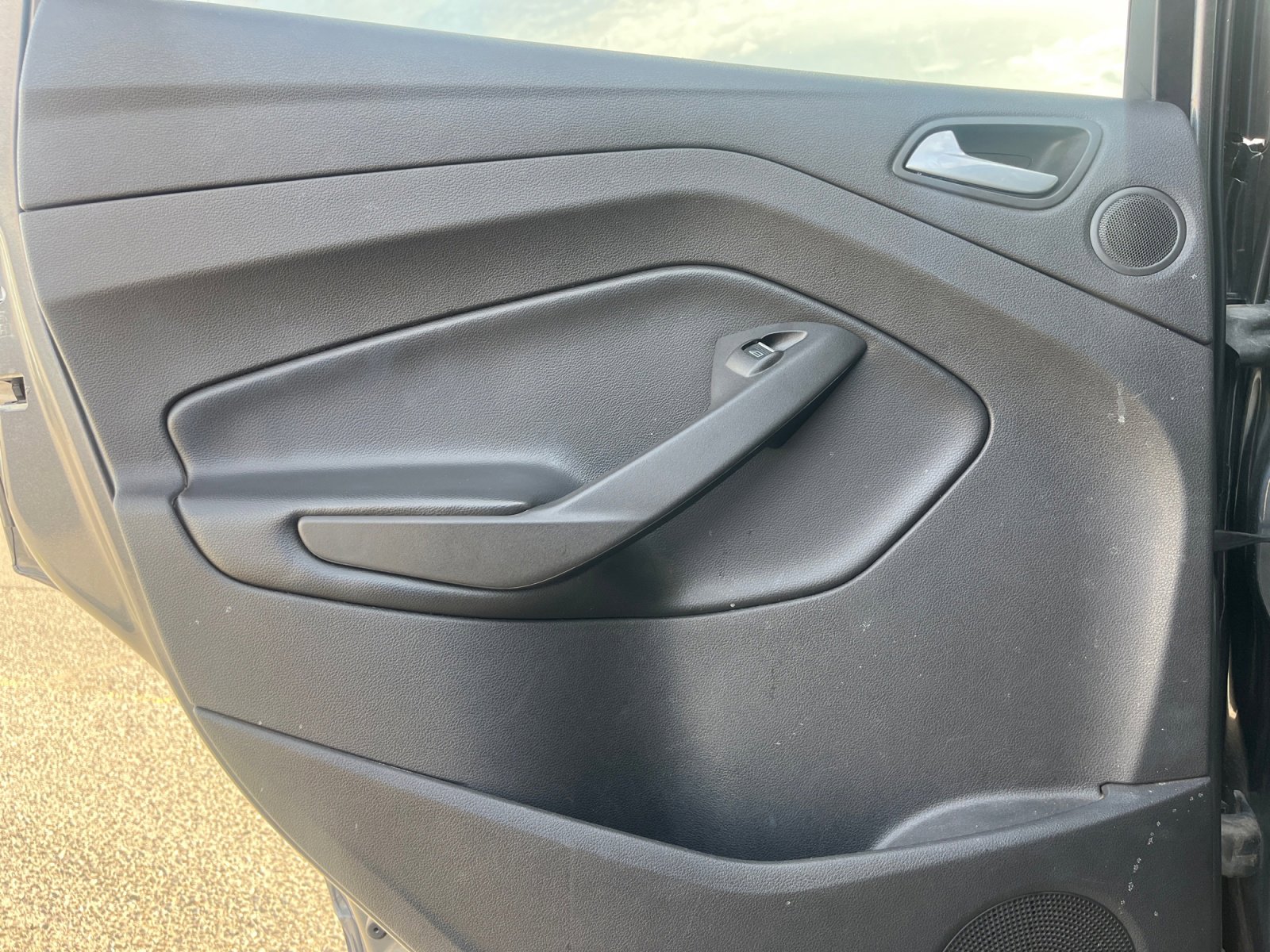 Used 2014 Ford Escape Titanium w/ Equipment Group 401A image 17