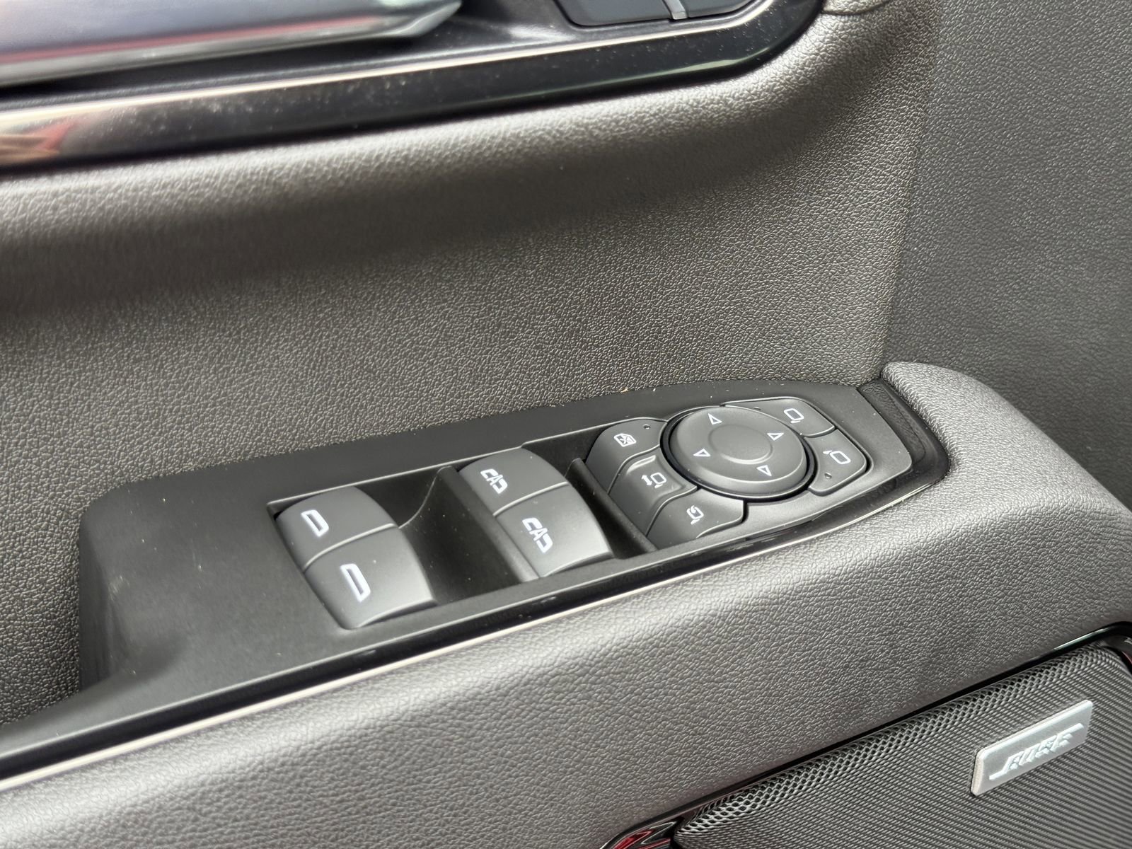 Used 2025 GMC Sierra 2500 AT4 w/ AT4 Premium Plus Package image 18