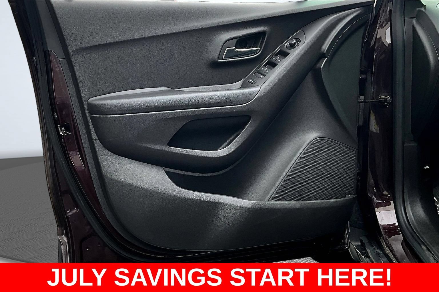 Used 2022 Chevrolet Trax LT w/ Driver Confidence Package AWD/4WD image 21