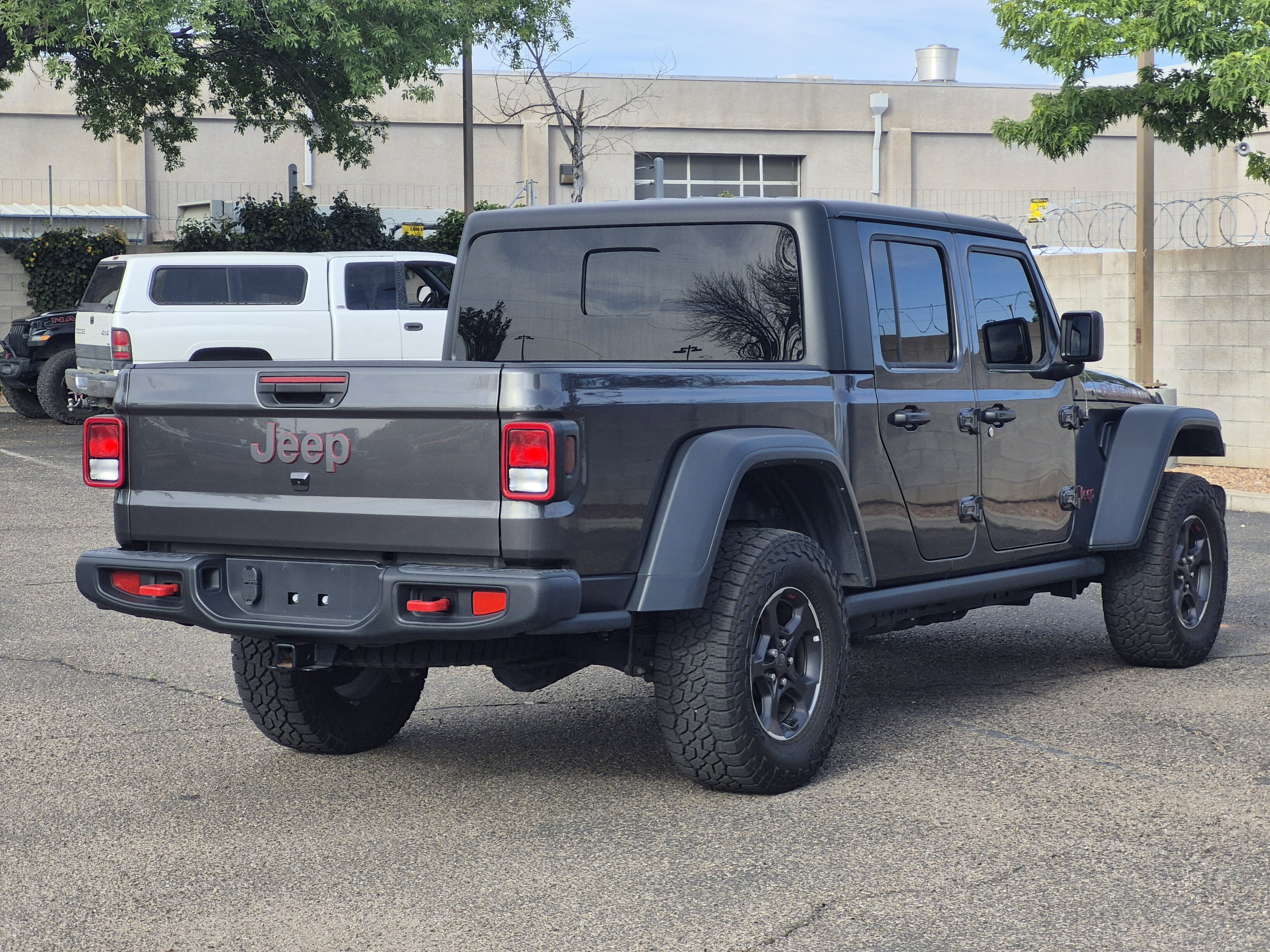 Used 2022 Jeep Gladiator Rubicon w/ Cold Weather Group AWD/4WD image 7