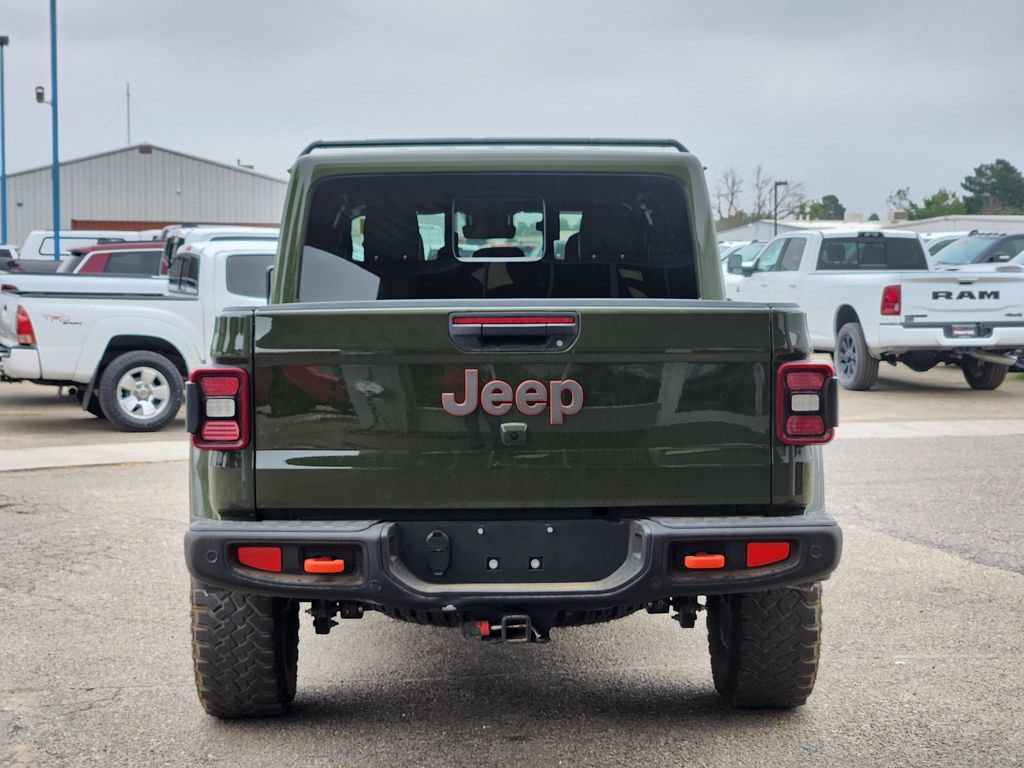 Used 2024 Jeep Gladiator Mojave AWD/4WD image 11
