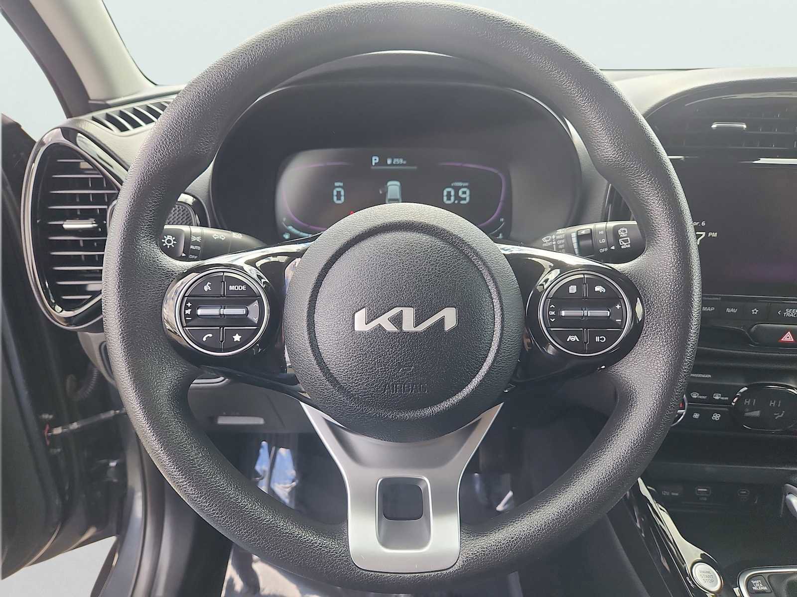 Used 2023 Kia Soul S image 25