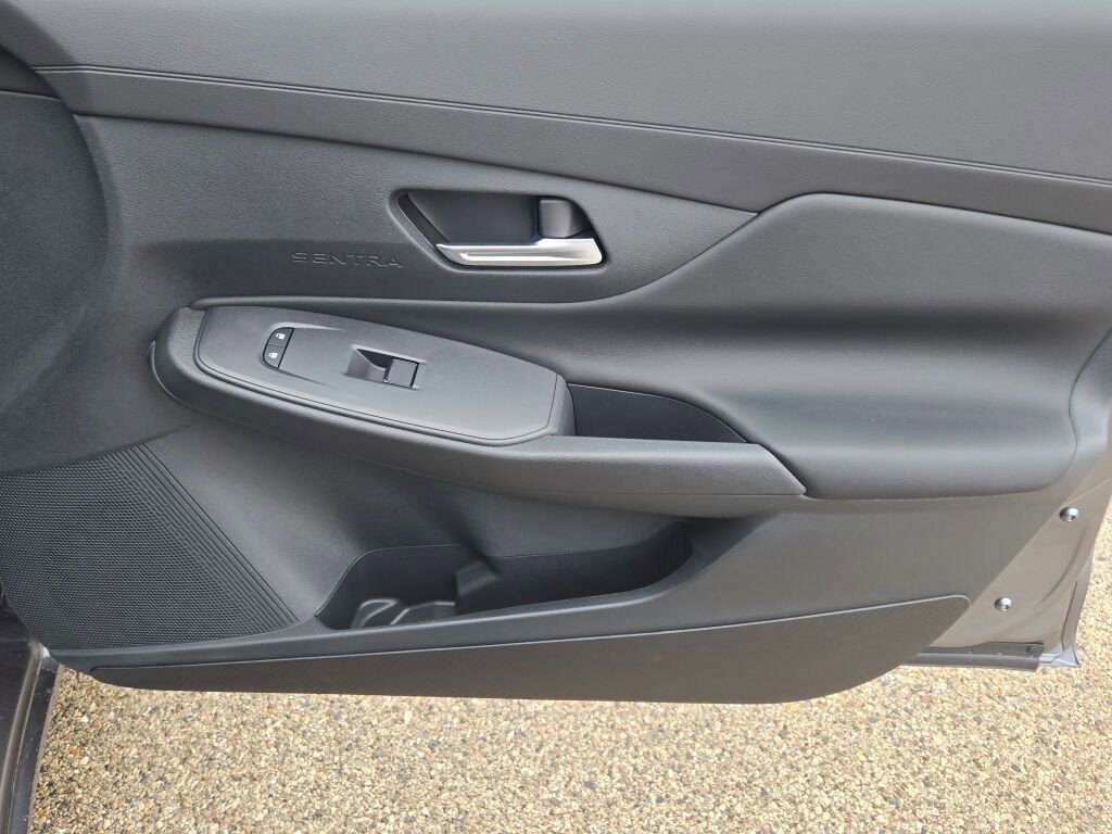 New 2026 Nissan Sentra SV w/ SV Convenience Package image 5