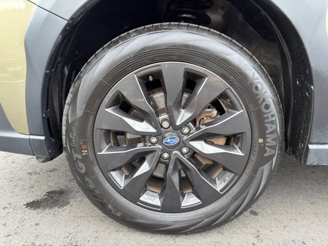 Used 2025 Subaru Outback Onyx Edition AWD/4WD image 32