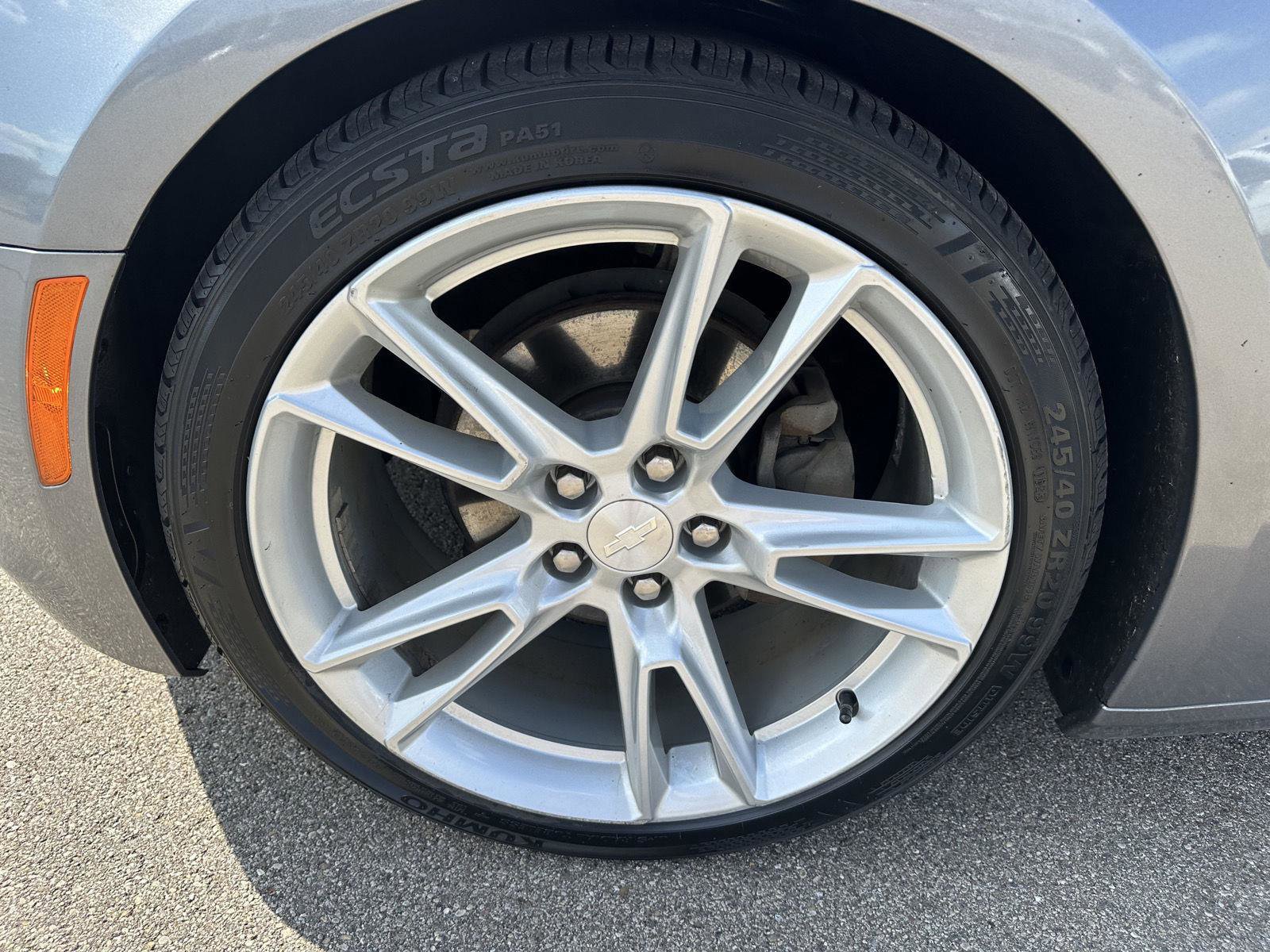 Used 2020 Chevrolet Camaro LT w/ RS Package image 12