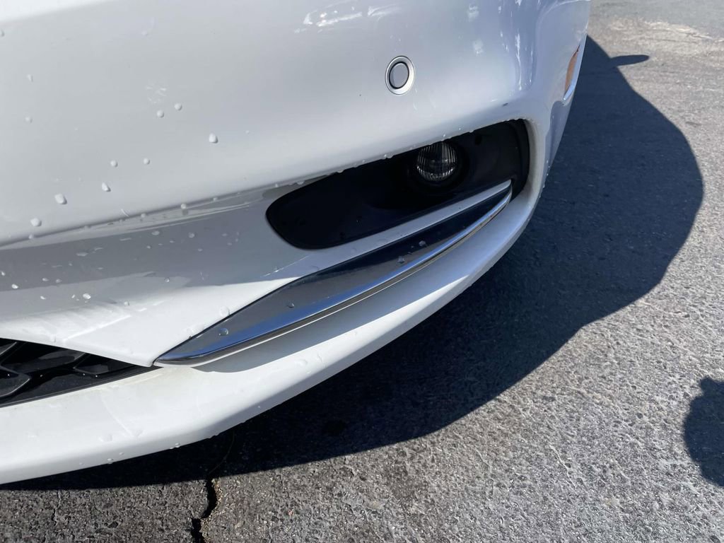 Used 2019 Buick Cascada Premium image 17