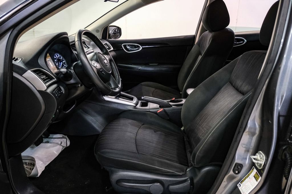 Used 2019 Nissan Sentra SV FWD image 4