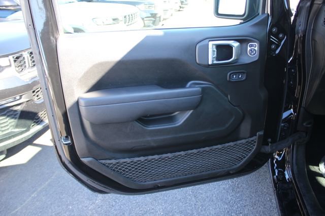 Used 2022 Jeep Wrangler Sport S image 19