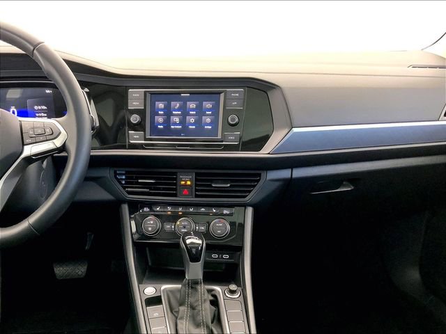 Used 2023 Volkswagen Jetta SE w/ Panoramic Sunroof Package image 6