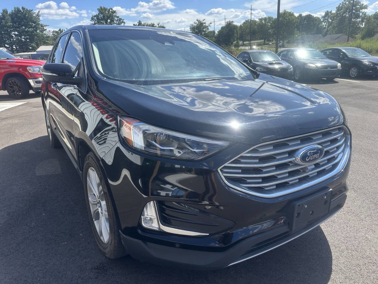 Used 2022 Ford Edge Titanium w/ Equipment Group 301A image 4
