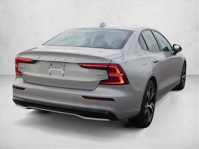 Used 2025 Volvo S60 B5 Core FWD image 9