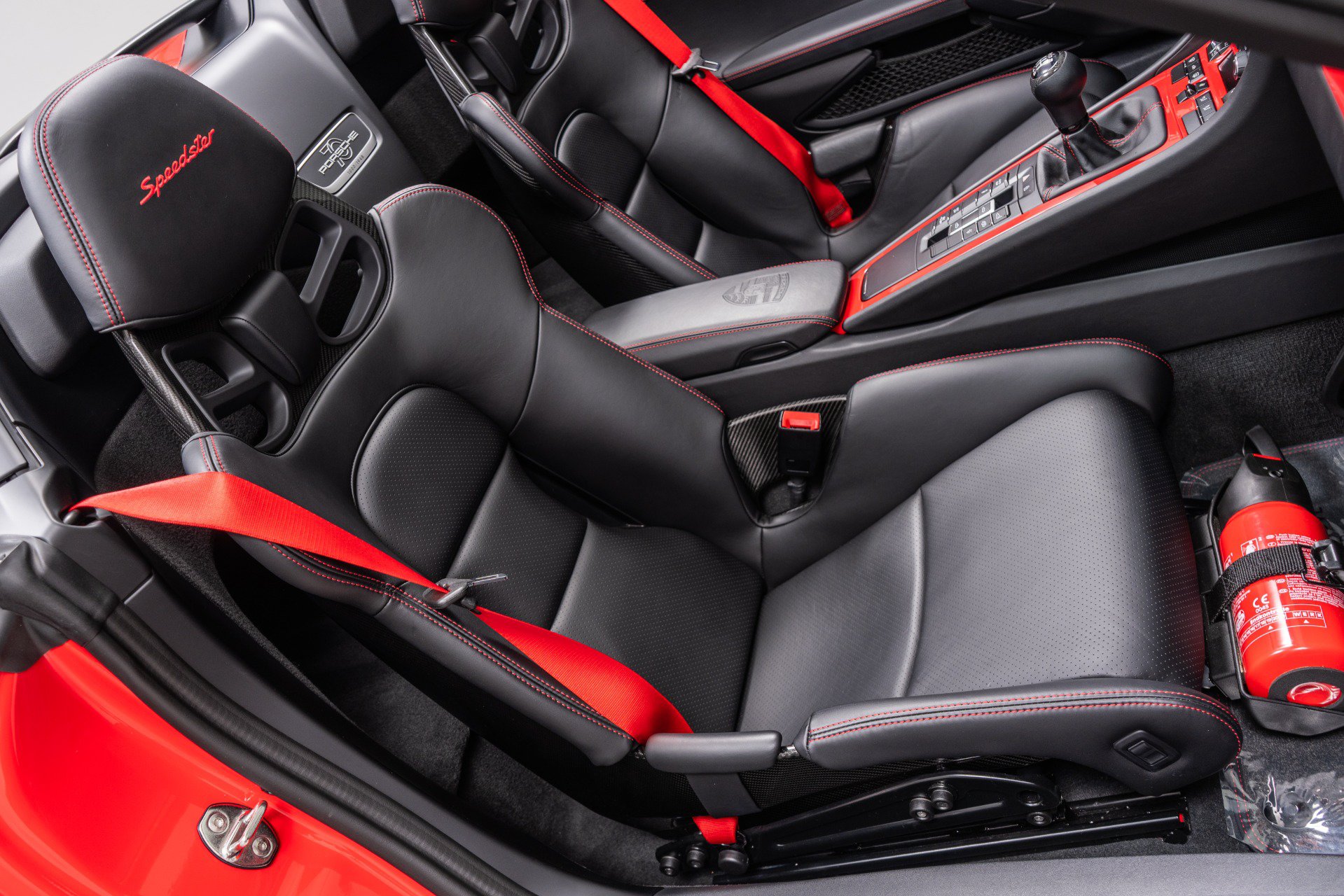 Used 2019 Porsche 911 Speedster RWD image 25