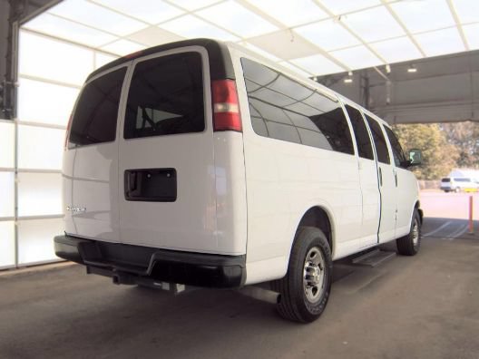 Used 2017 Chevrolet Express 3500 LS RWD image 4