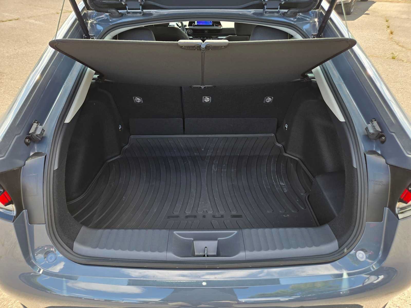 Certified 2024 Toyota Prius LE AWD/4WD image 14