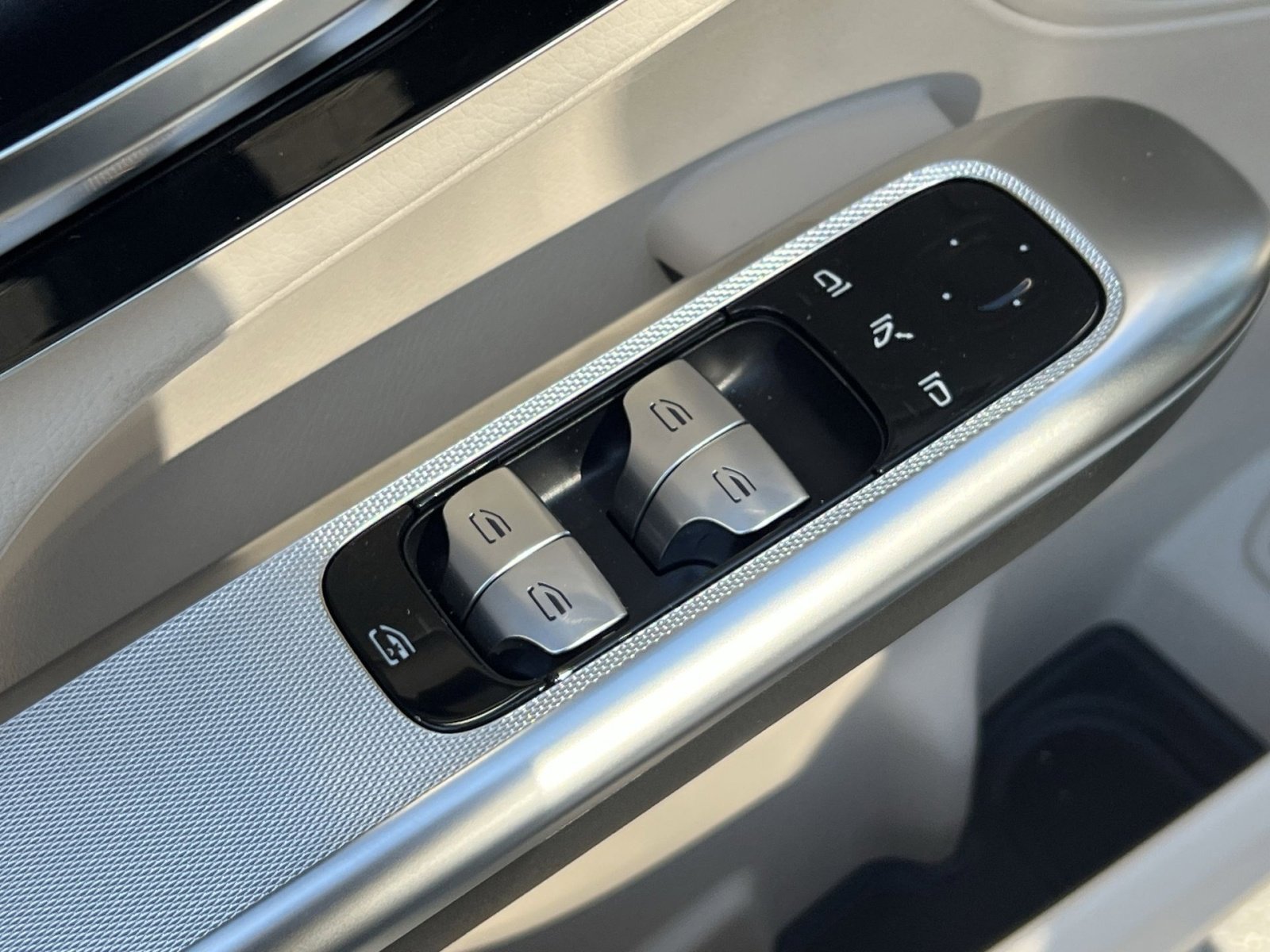 New 2026 Mercedes-Benz GLC 300 4MATIC image 13