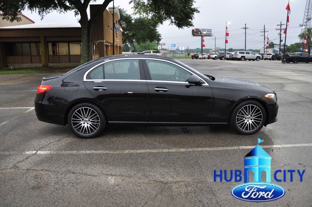 Used 2025 Mercedes-Benz C 300 Sedan image 6