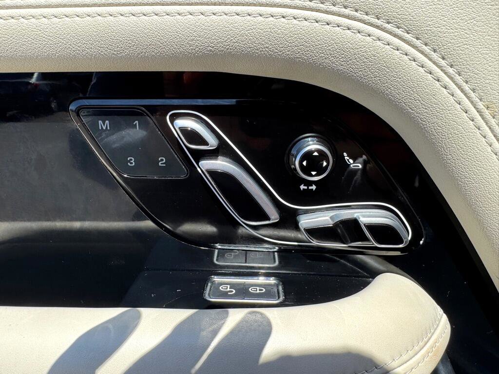 Used 2018 Land Rover Range Rover Supercharged image 26