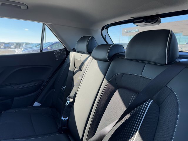 New 2025 Hyundai Venue Limited image 22