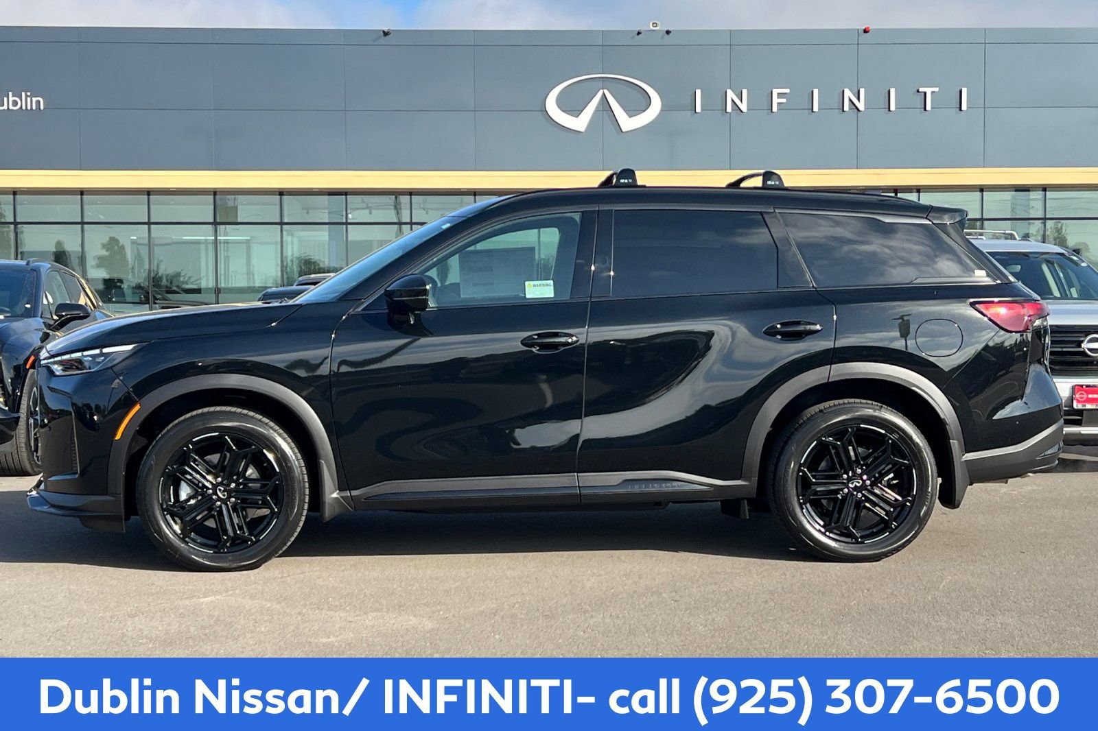 New 2026 INFINITI QX60 Sport w/ Dark Cargo Package AWD/4WD image 2