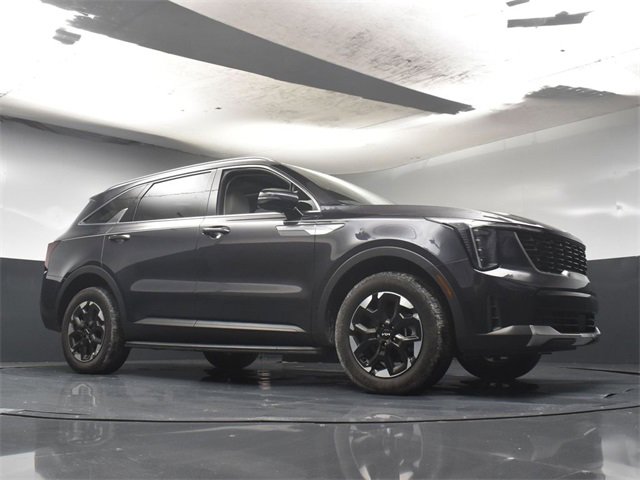 Certified 2025 Kia Sorento S w/ Panoramic Sunroof Package image 31