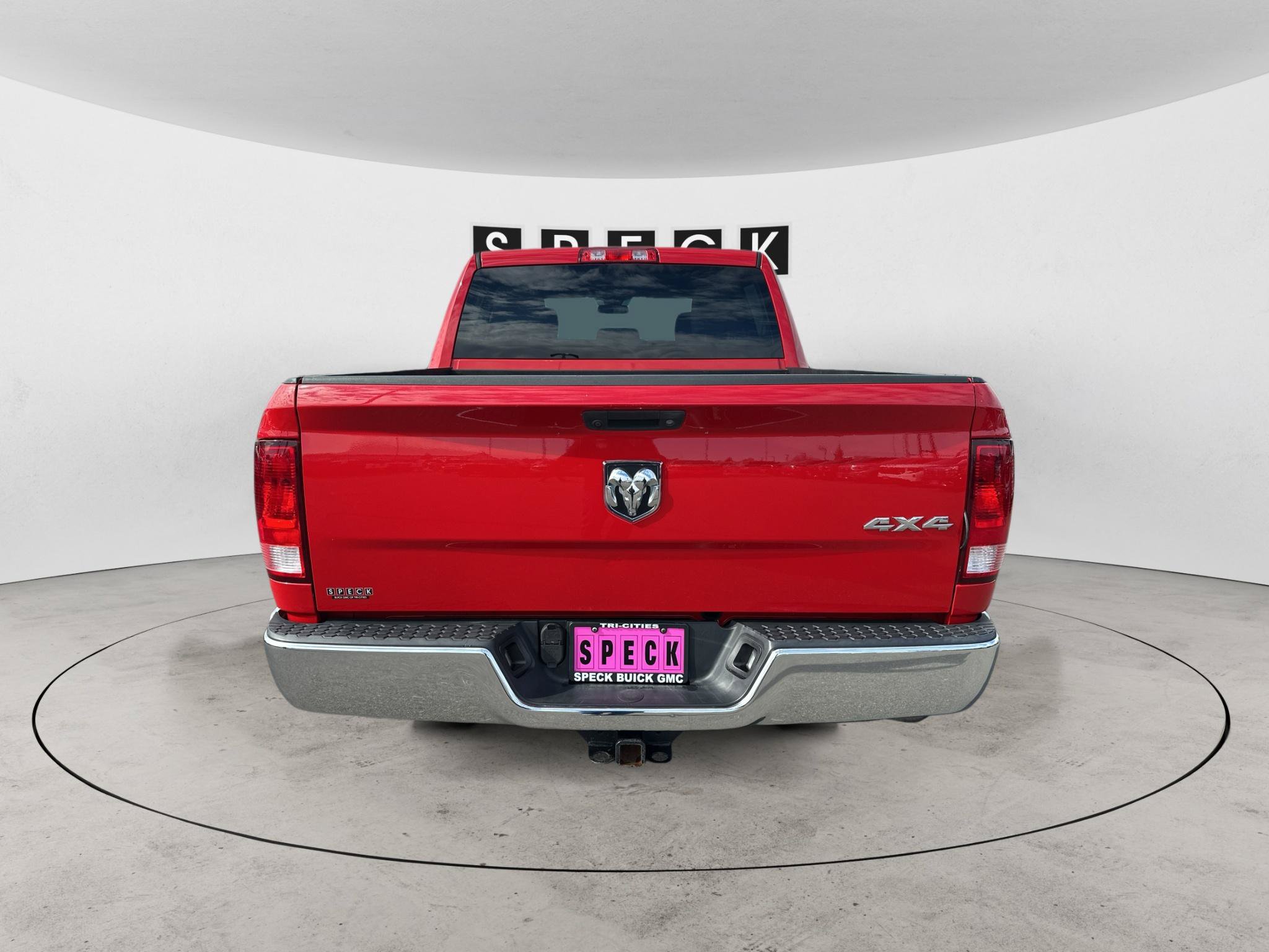 Used 2017 RAM 1500 ST w/ SXT Appearance Group AWD/4WD image 4
