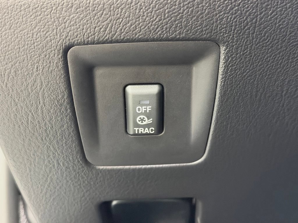 Used 2004 Ford Thunderbird RWD image 25
