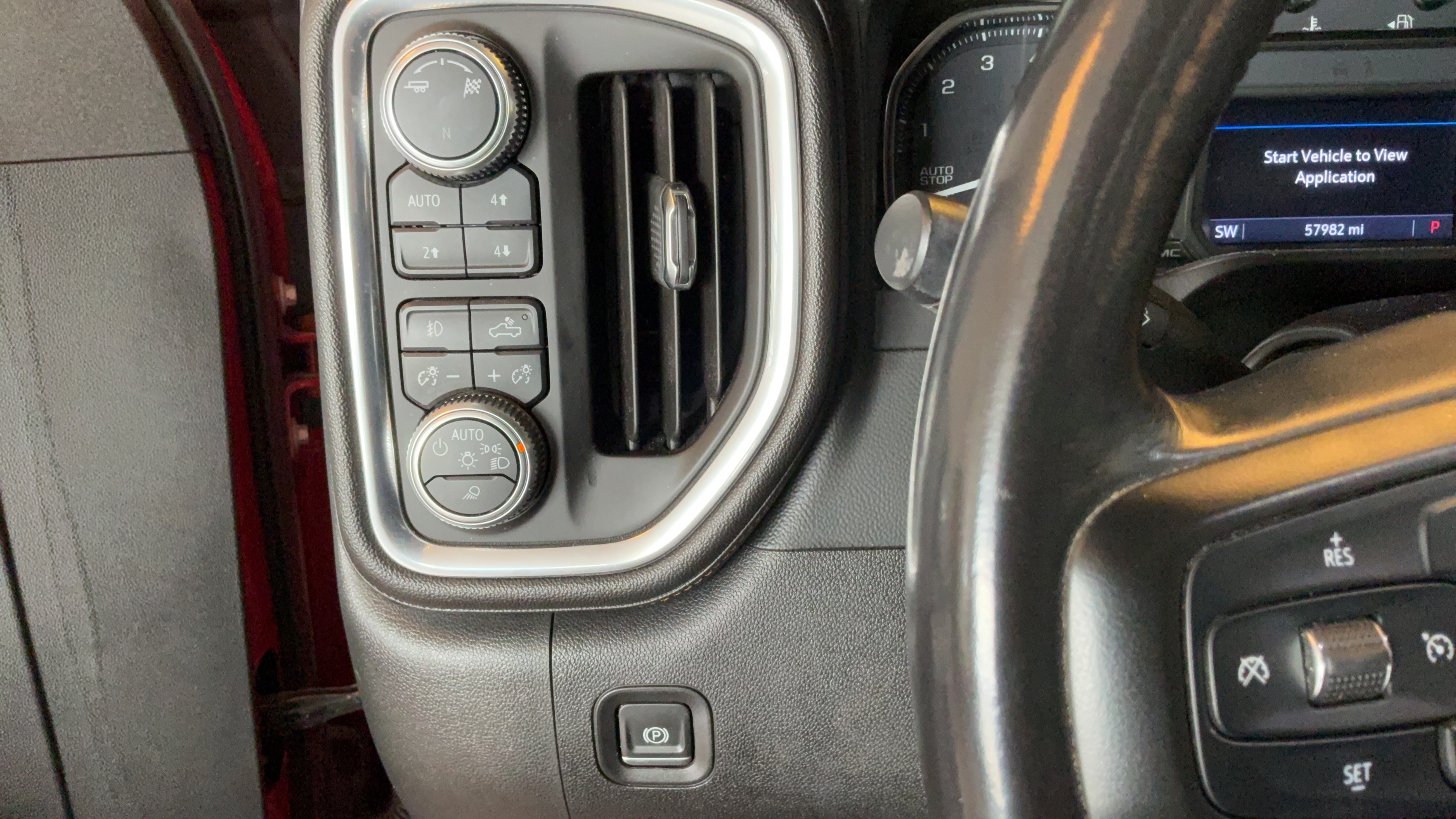 Used 2019 GMC Sierra 1500 AT4 w/ AT4 Preferred Package AWD/4WD image 19