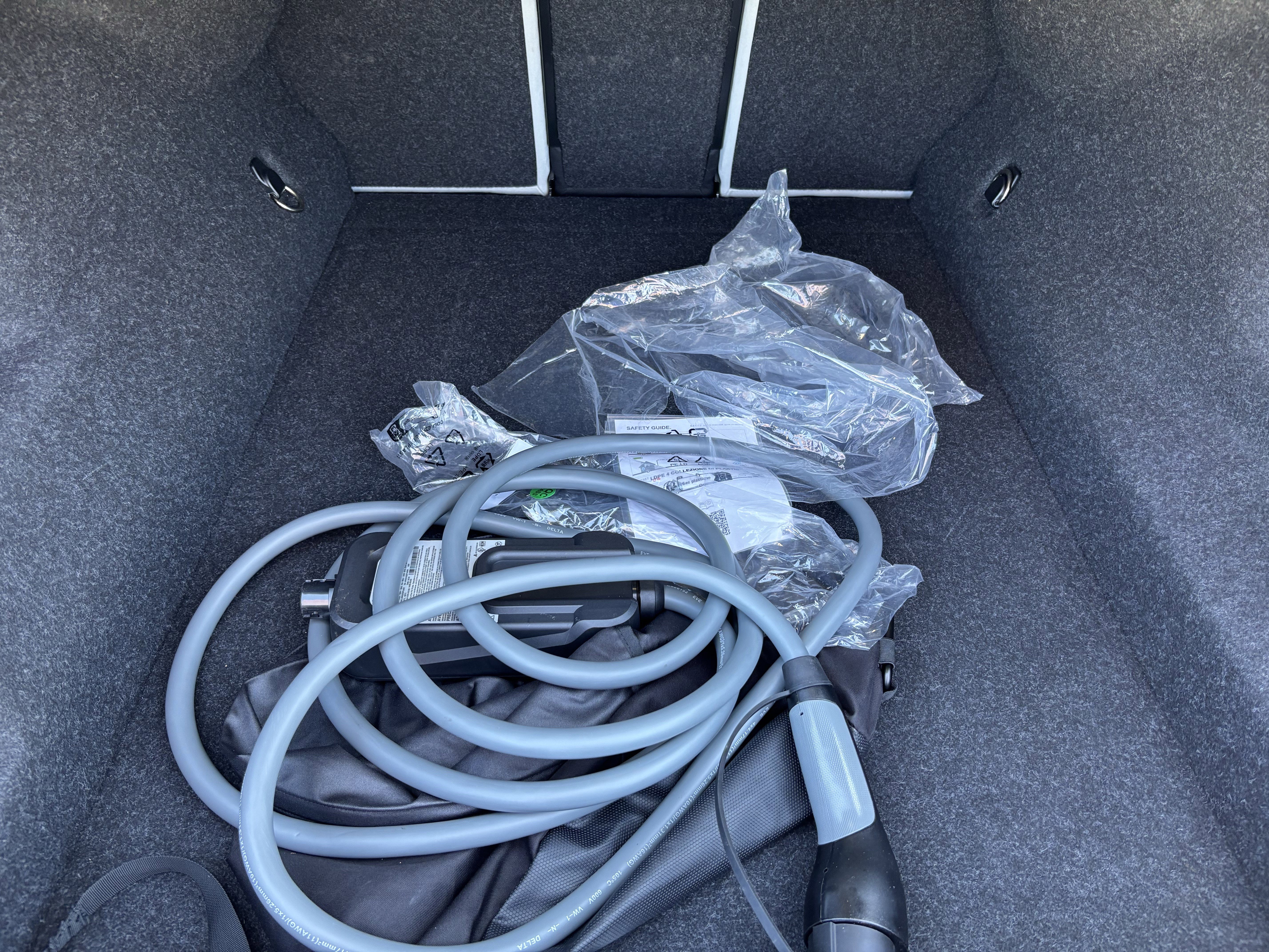 Used 2025 BMW M5 w/ Carbon Package AWD/4WD image 34