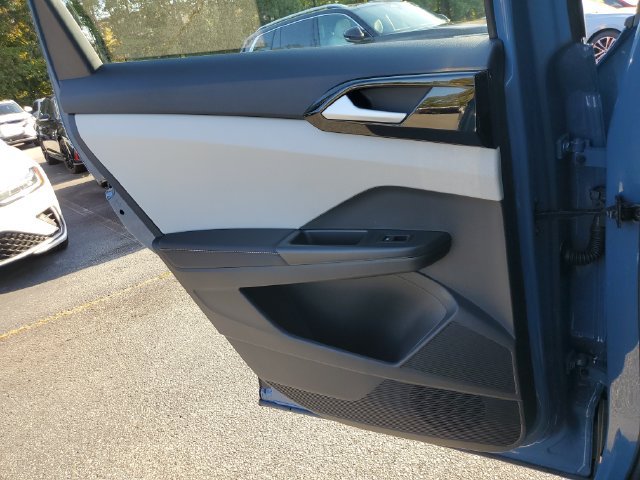 New 2027 Volkswagen Taos S FWD image 19