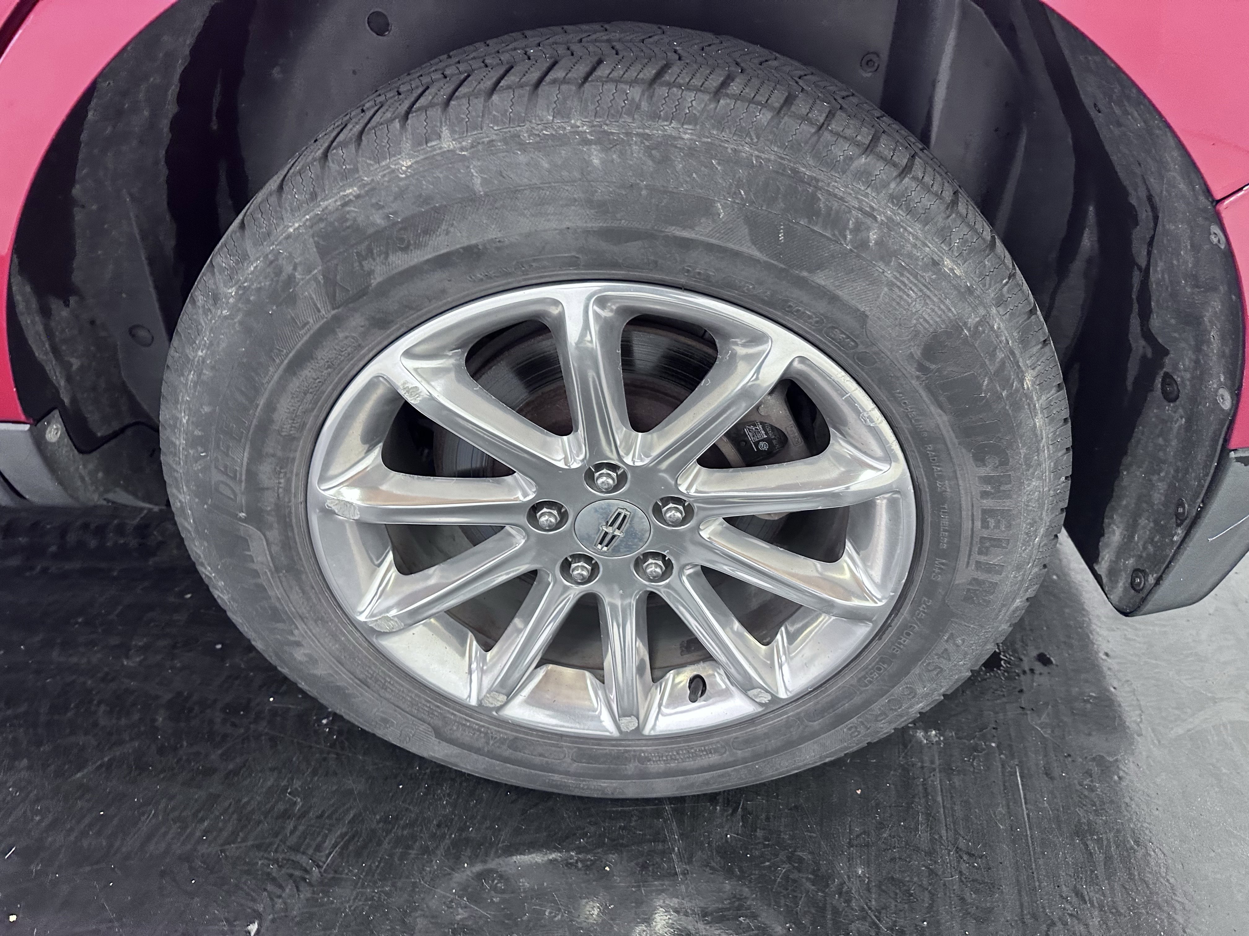 Used 2011 Lincoln MKX 2WD w/ 101A Rapid Spec Order Code image 23