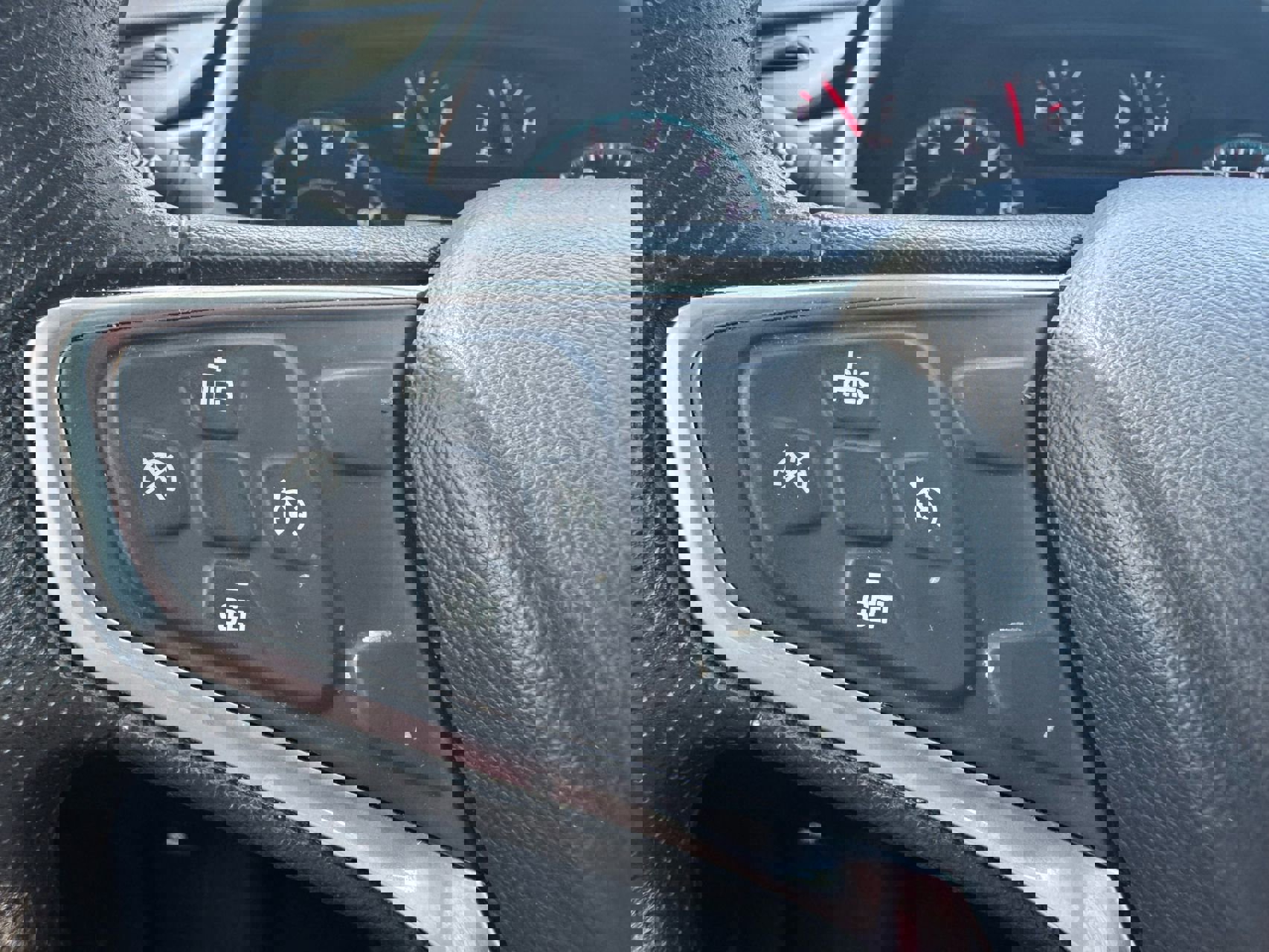 Used 2022 Chevrolet Malibu LS FWD image 15