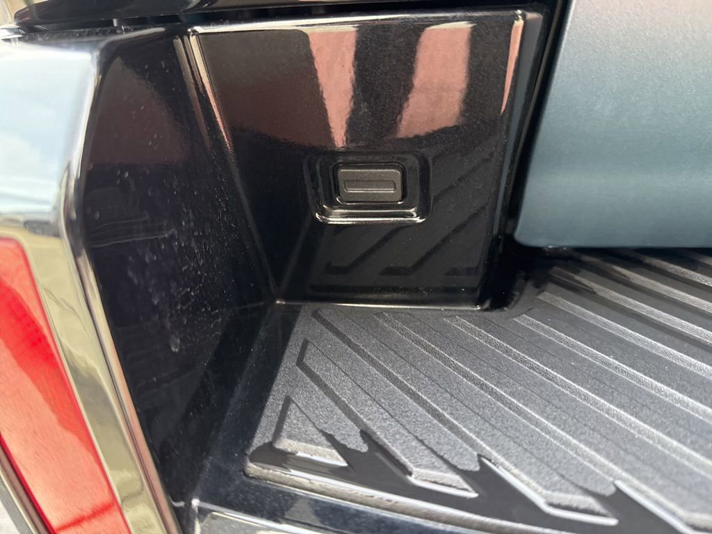 Used 2024 GMC Hummer EV 3X w/ Omega Edition image 51