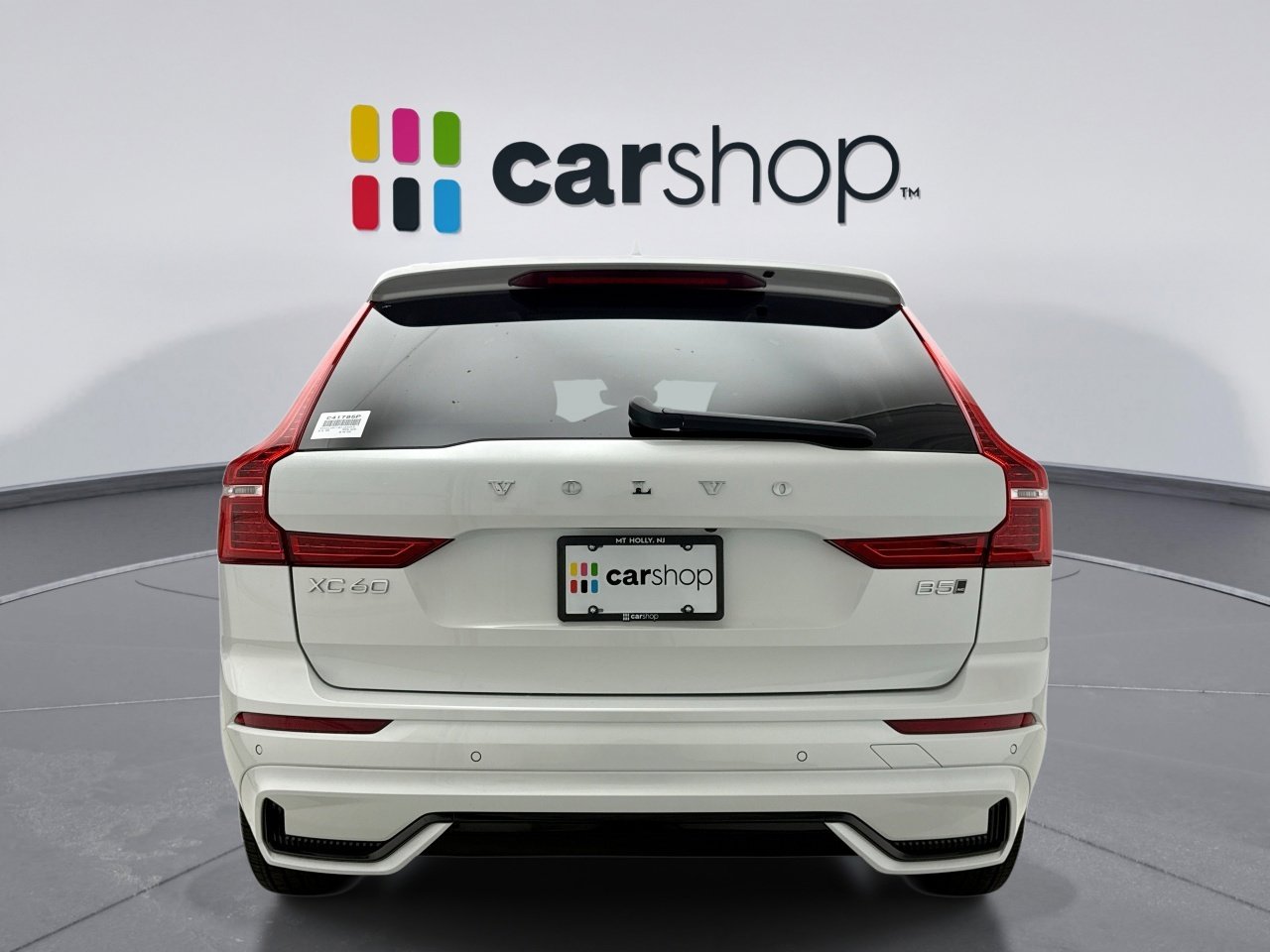 Used 2025 Volvo XC60 B5 Plus image 4