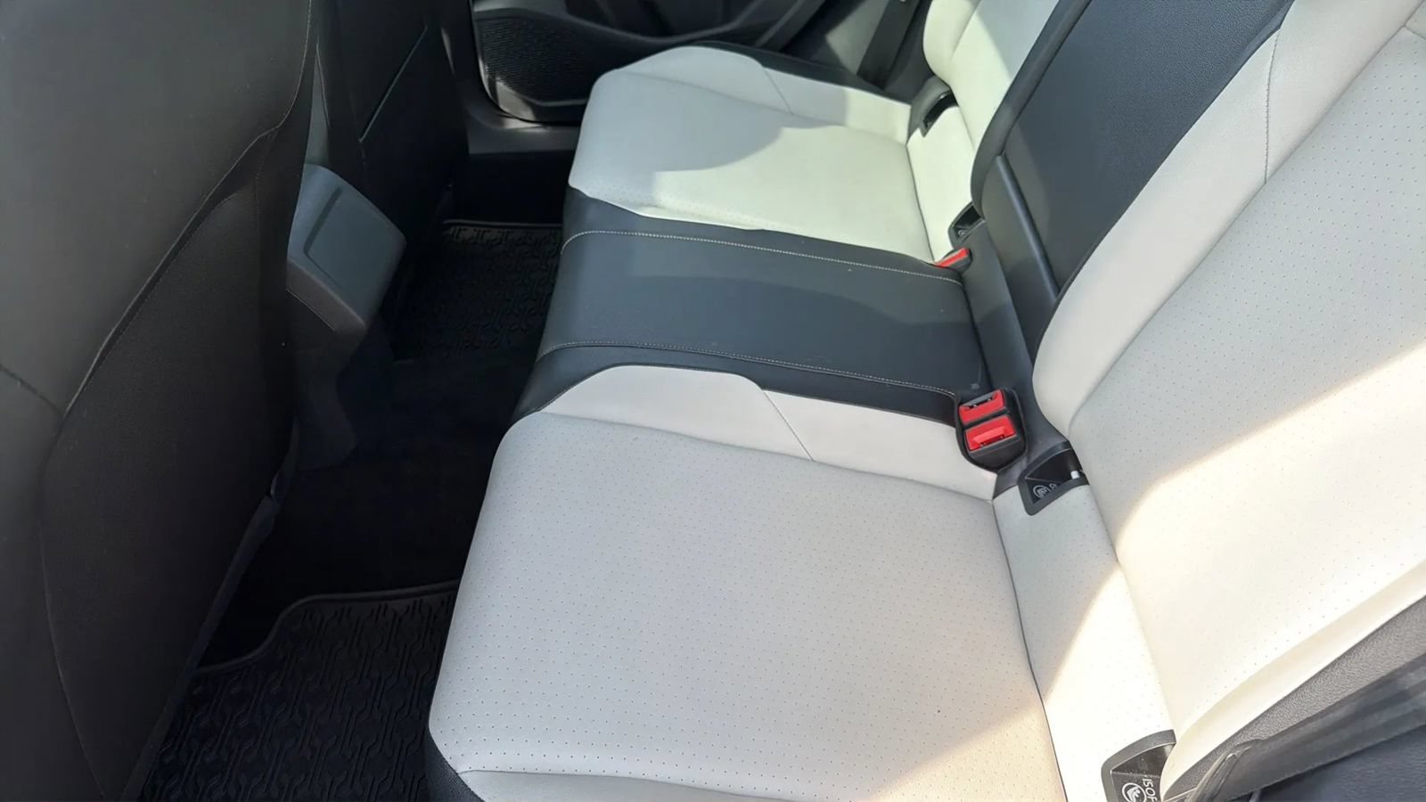 Used 2019 Volkswagen Jetta R-Line FWD image 18