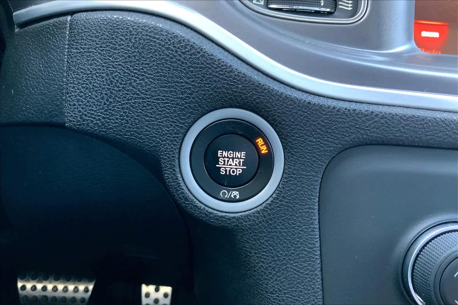 Used 2019 Dodge Charger Scat Pack RWD image 33