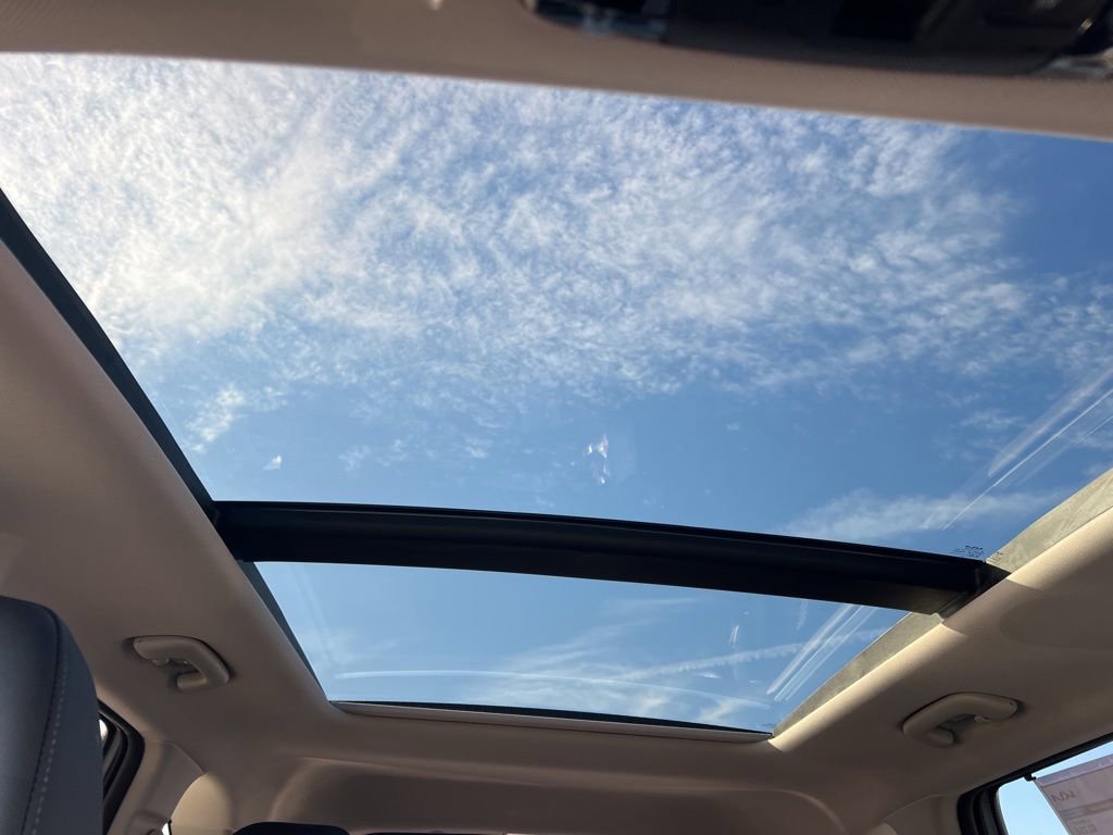 New 2026 Kia Sorento SX image 9