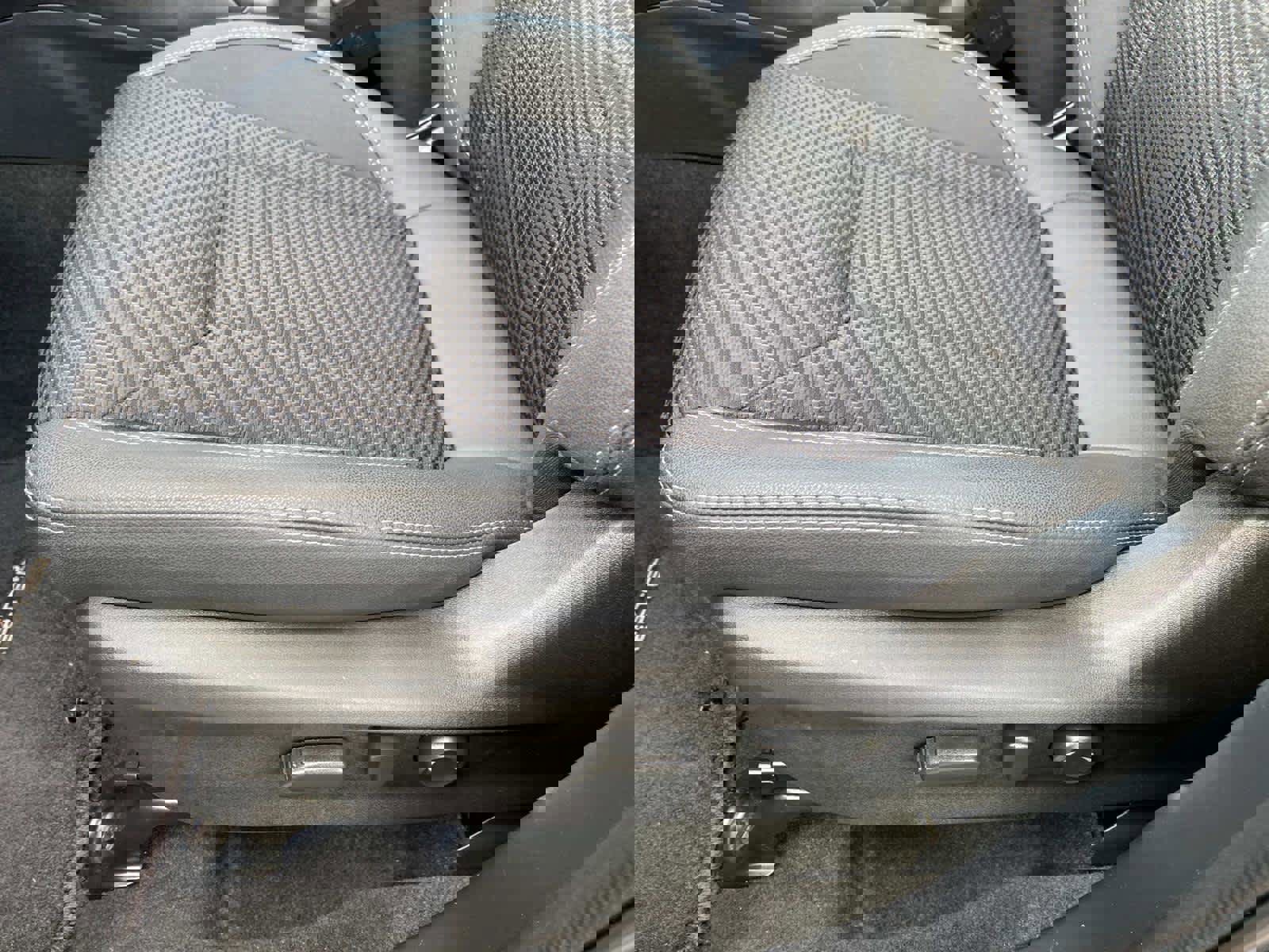 Used 2022 Subaru Forester Premium image 23