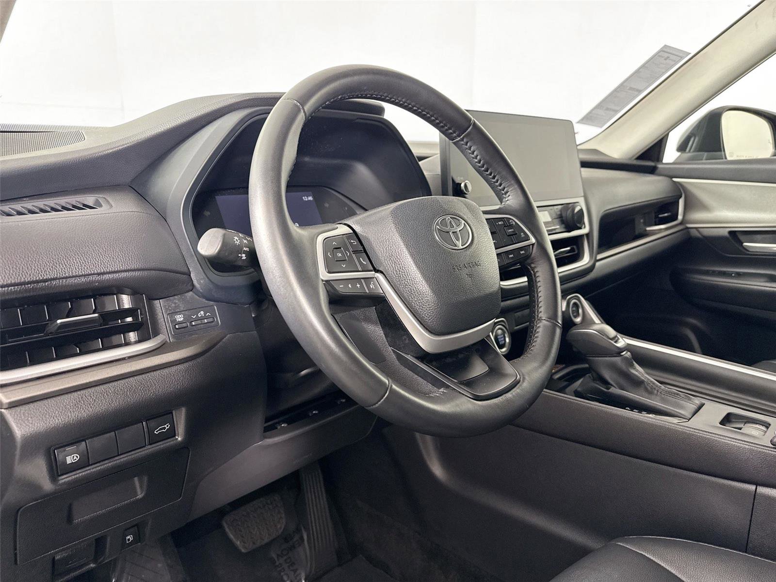 Certified 2025 Toyota Grand Highlander FWD image 4