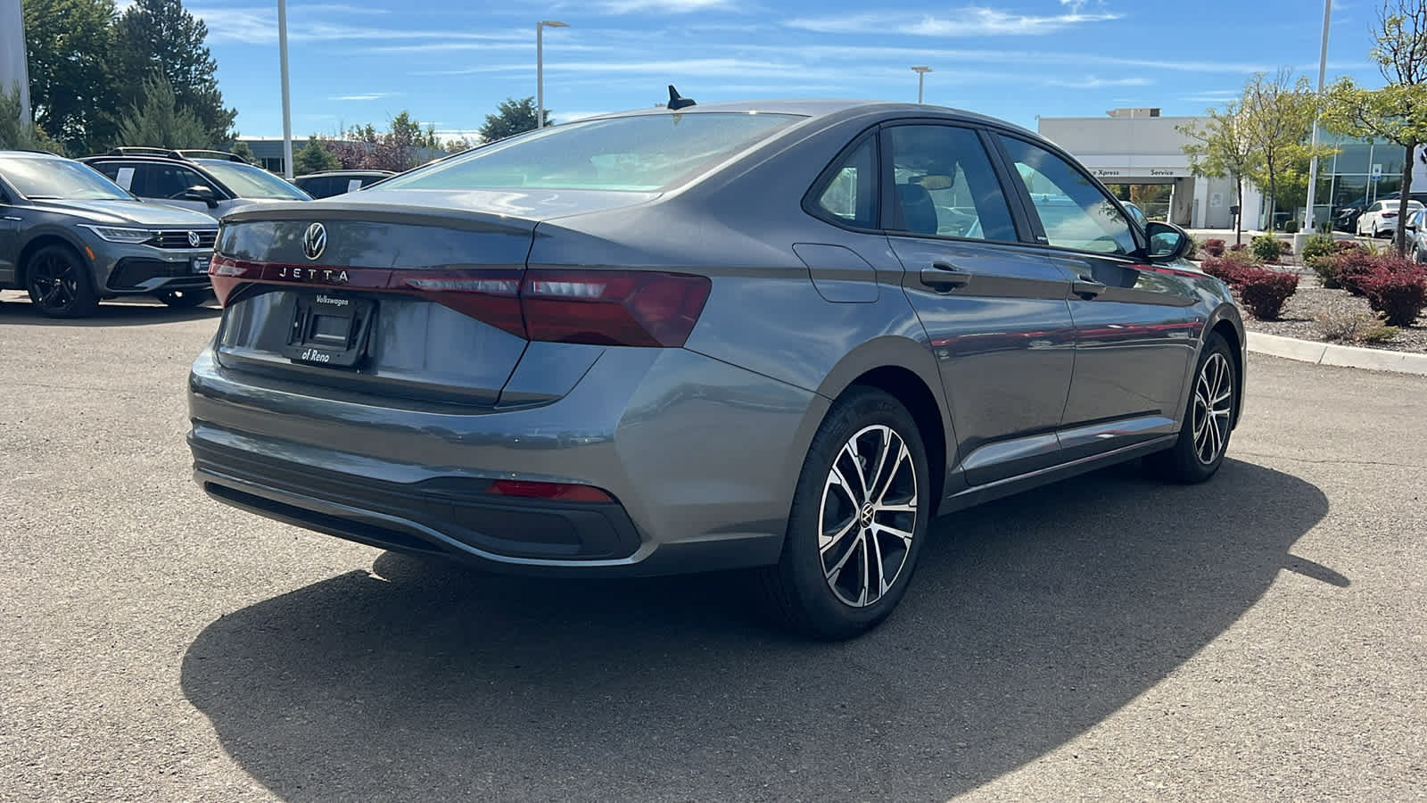 Used 2026 Volkswagen Jetta Sport FWD image 5